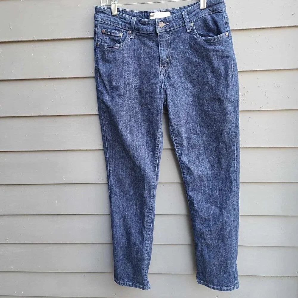 Levis Mid Rise Skinny Jeans size 12